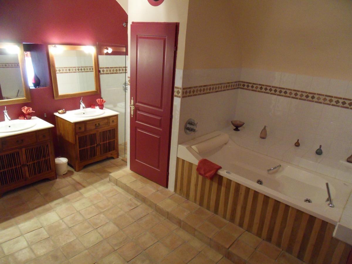 Bed and Breakfast Domaine De L'Olibaou Венель Екстер'єр фото